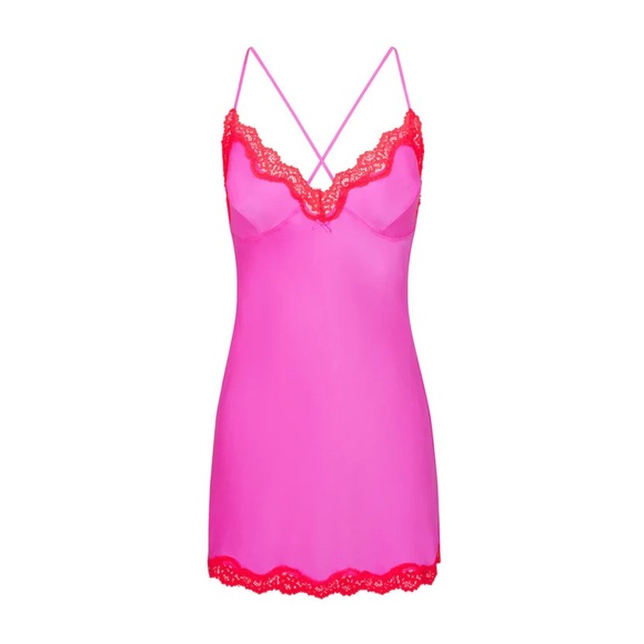 NWT SKIMS LACE TRIMMED SILK SLIP DRESS 💗V-DAY EXCLUSIVE 💗 (SOLD OUT ONLINE) - Picture 2 of 8
